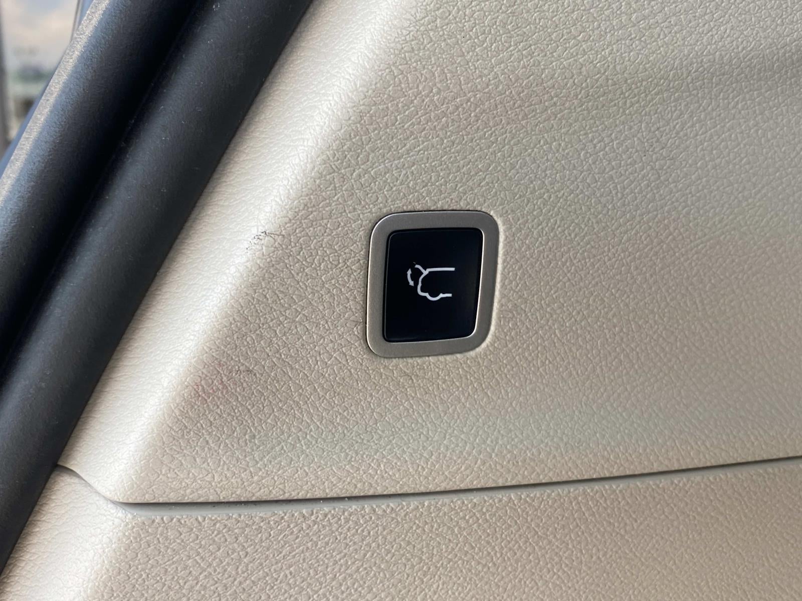 2022 Chrysler Pacifica Limited FWD