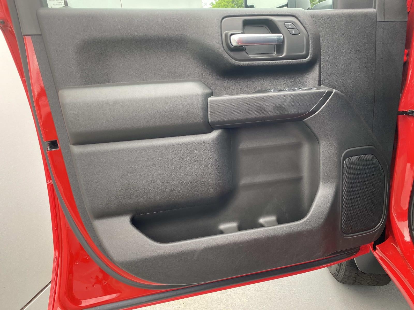 2025 Chevrolet Silverado 2500HD 4WD Crew Cab 159 Custom