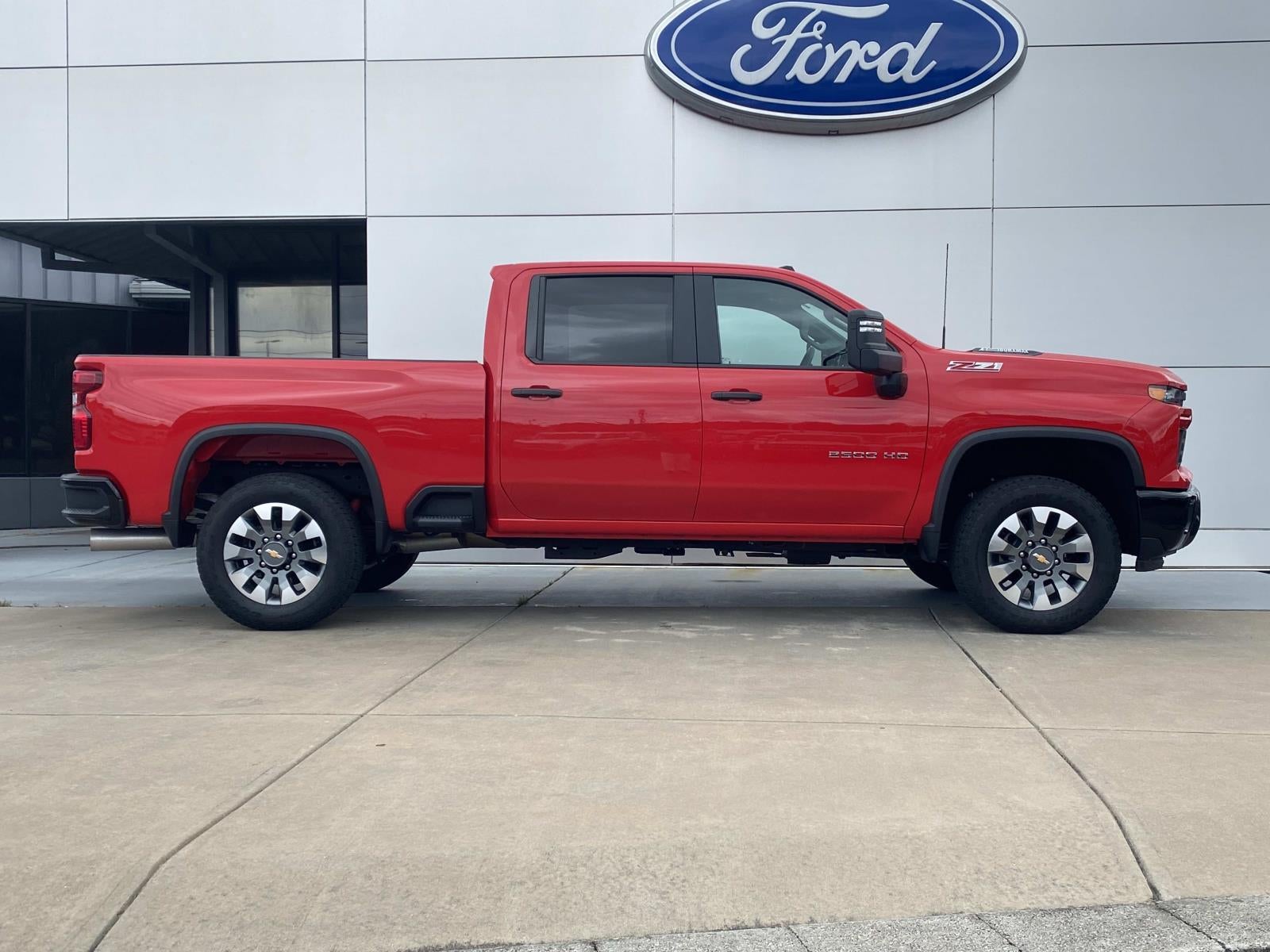 2025 Chevrolet Silverado 2500HD 4WD Crew Cab 159 Custom