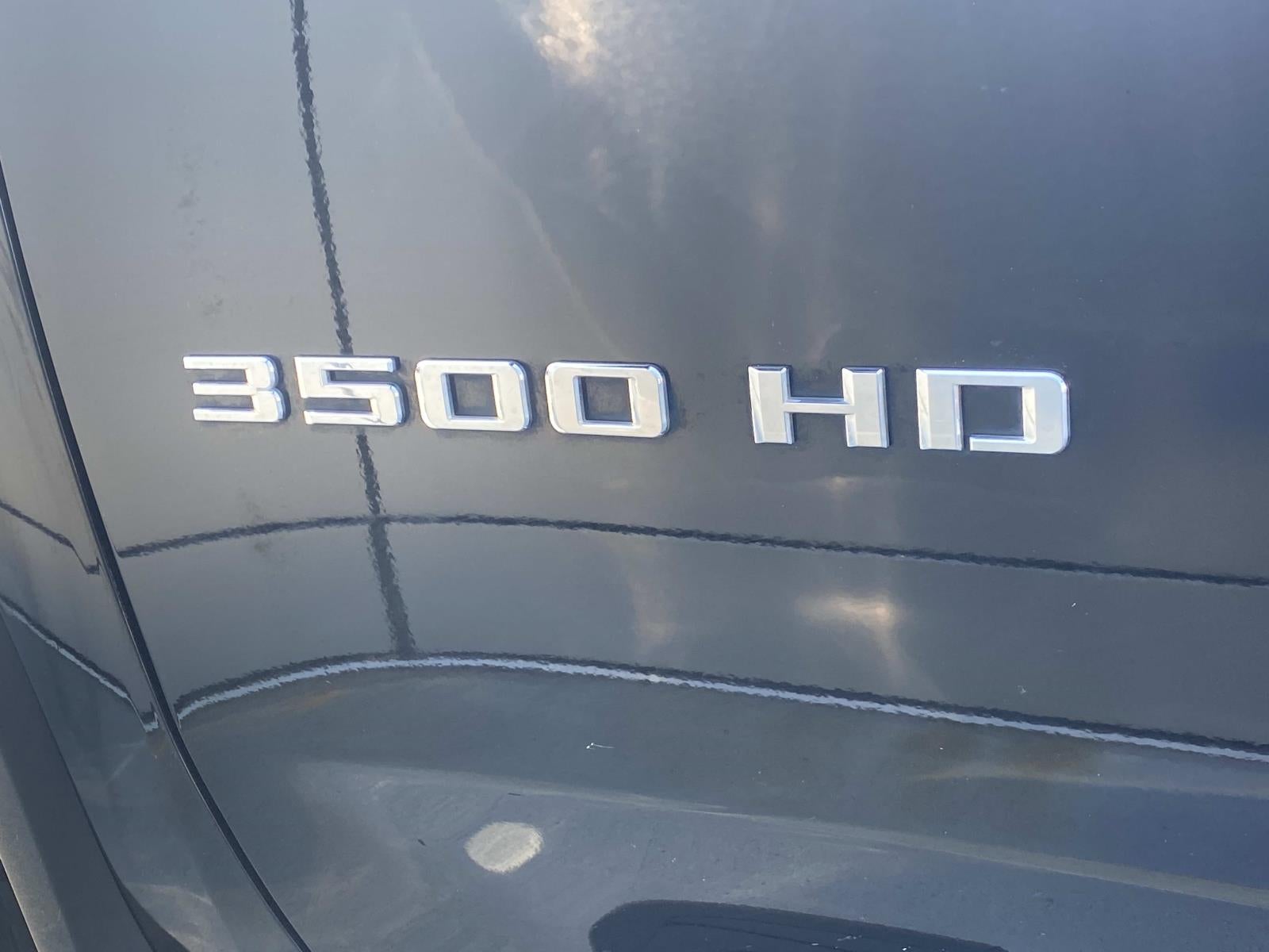 2022 Chevrolet Silverado 3500HD 4WD Crew Cab 159 High Country