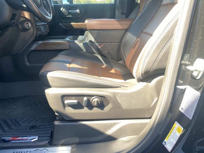 2022 Chevrolet Silverado 3500HD 4WD Crew Cab 159 High Country
