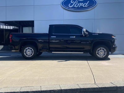 2022 Chevrolet Silverado 3500HD 4WD Crew Cab 159 High Country