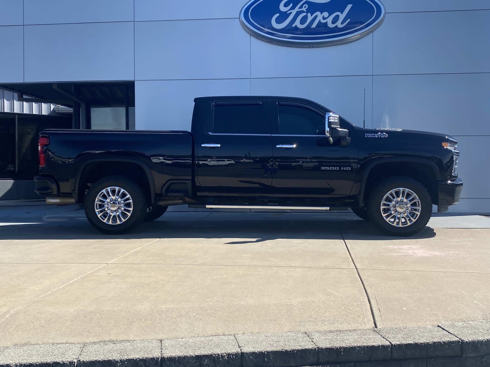 2022 Chevrolet Silverado 3500HD 4WD Crew Cab 159 High Country