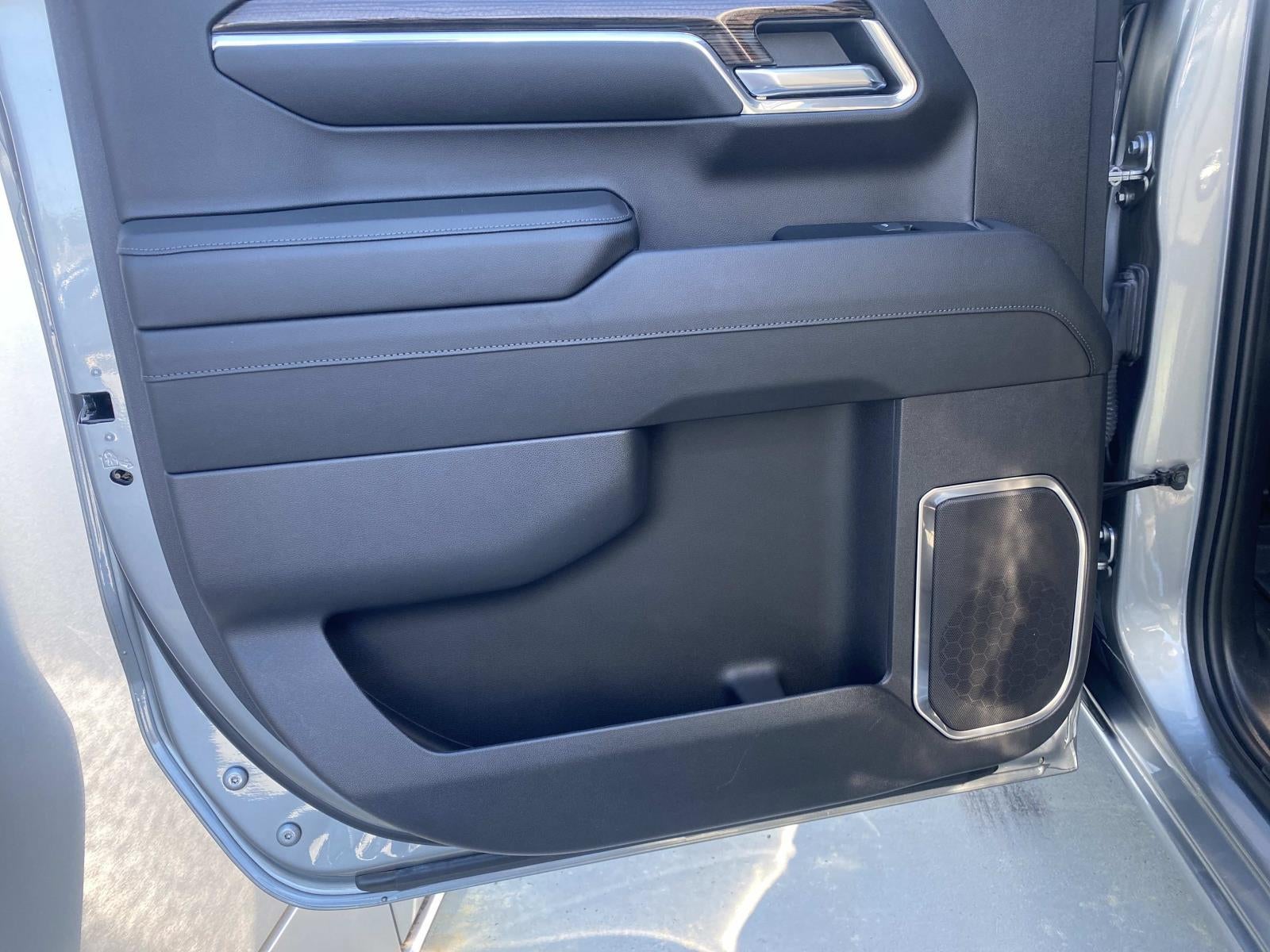 2024 Chevrolet Silverado 1500 4WD Crew Cab 147 RST