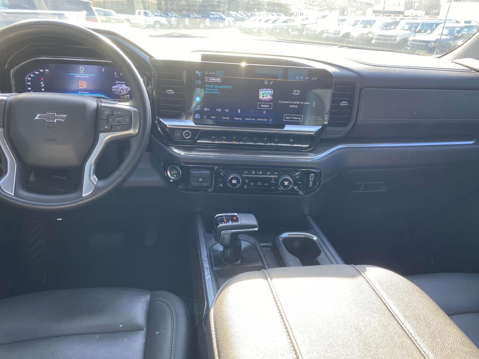 2024 Chevrolet Silverado 1500 4WD Crew Cab 147 RST