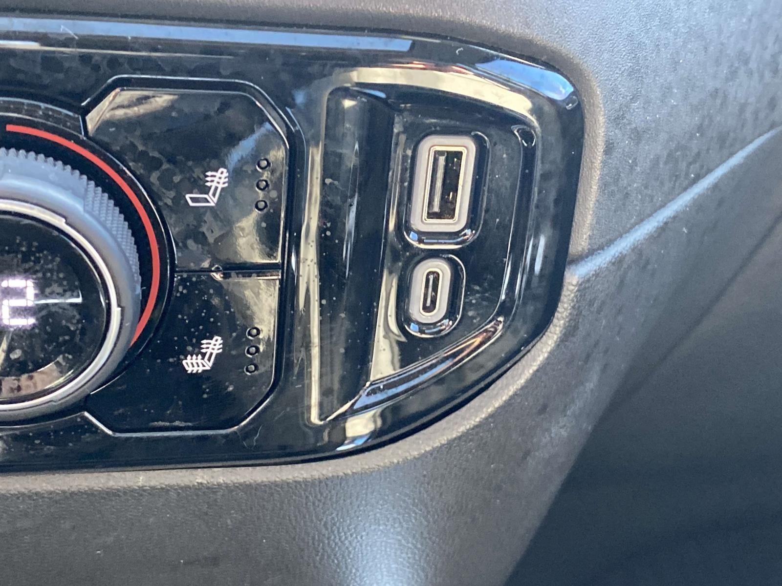 2024 Chevrolet Silverado 1500 4WD Crew Cab 147 RST