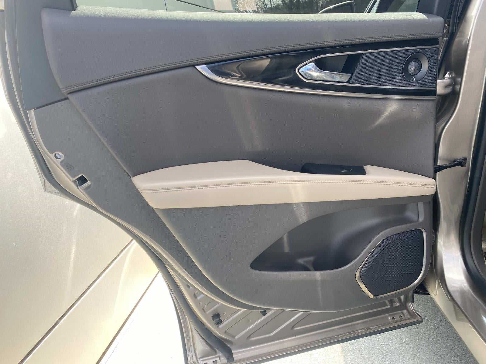 2021 Lincoln Nautilus Reserve AWD