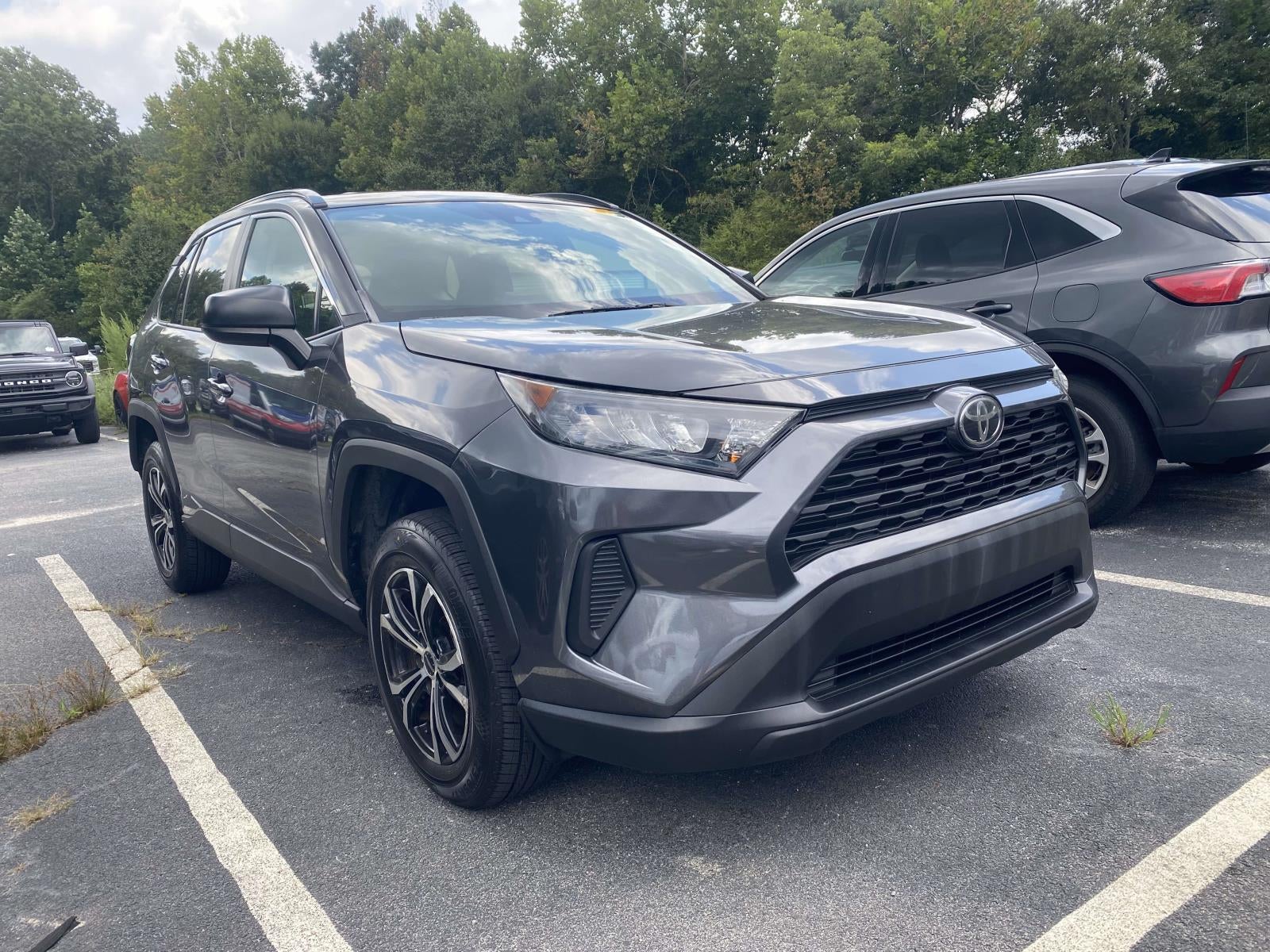 2019 Toyota RAV4 LE FWD (Natl)