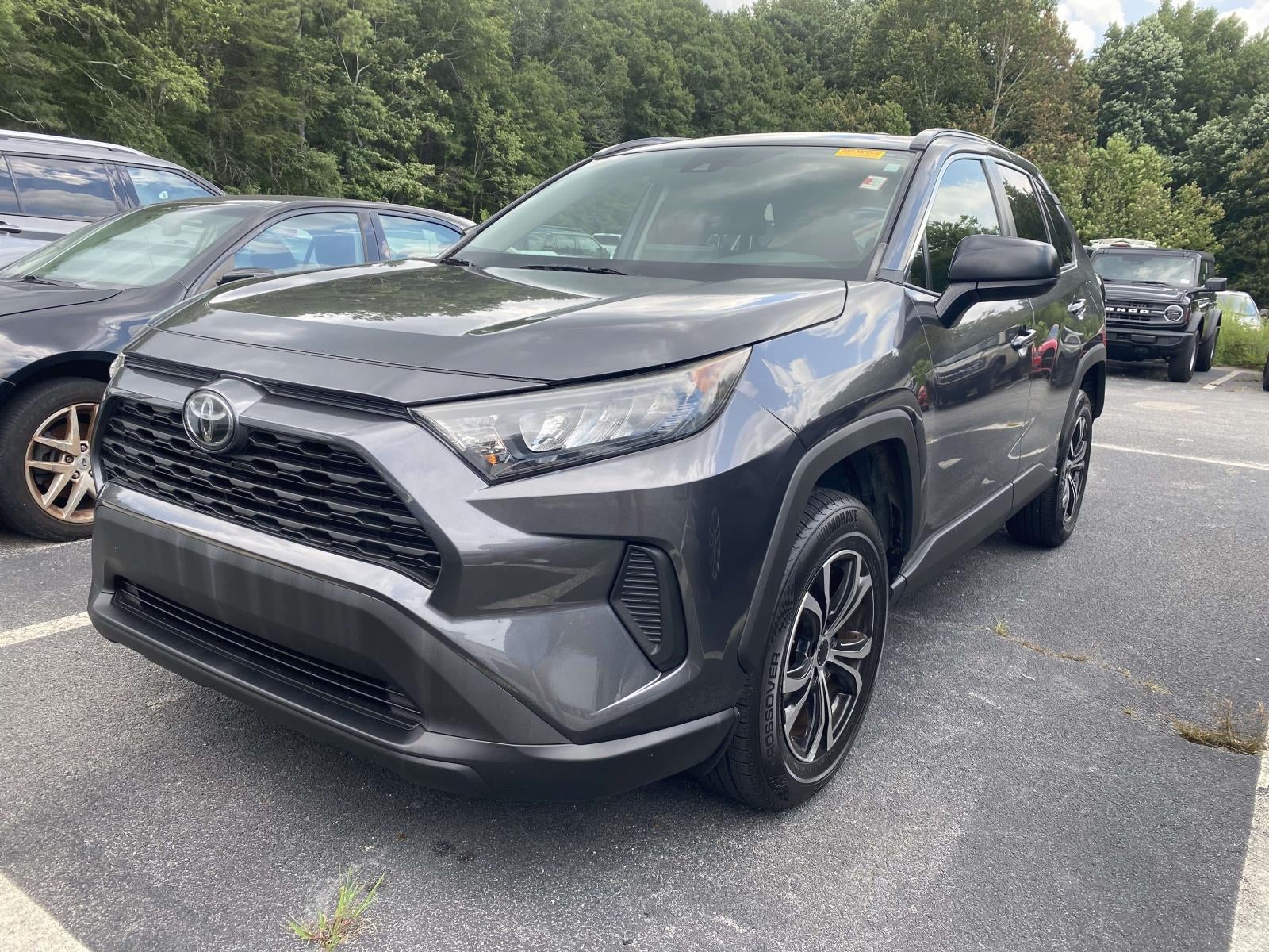 2019 Toyota RAV4 LE FWD (Natl)