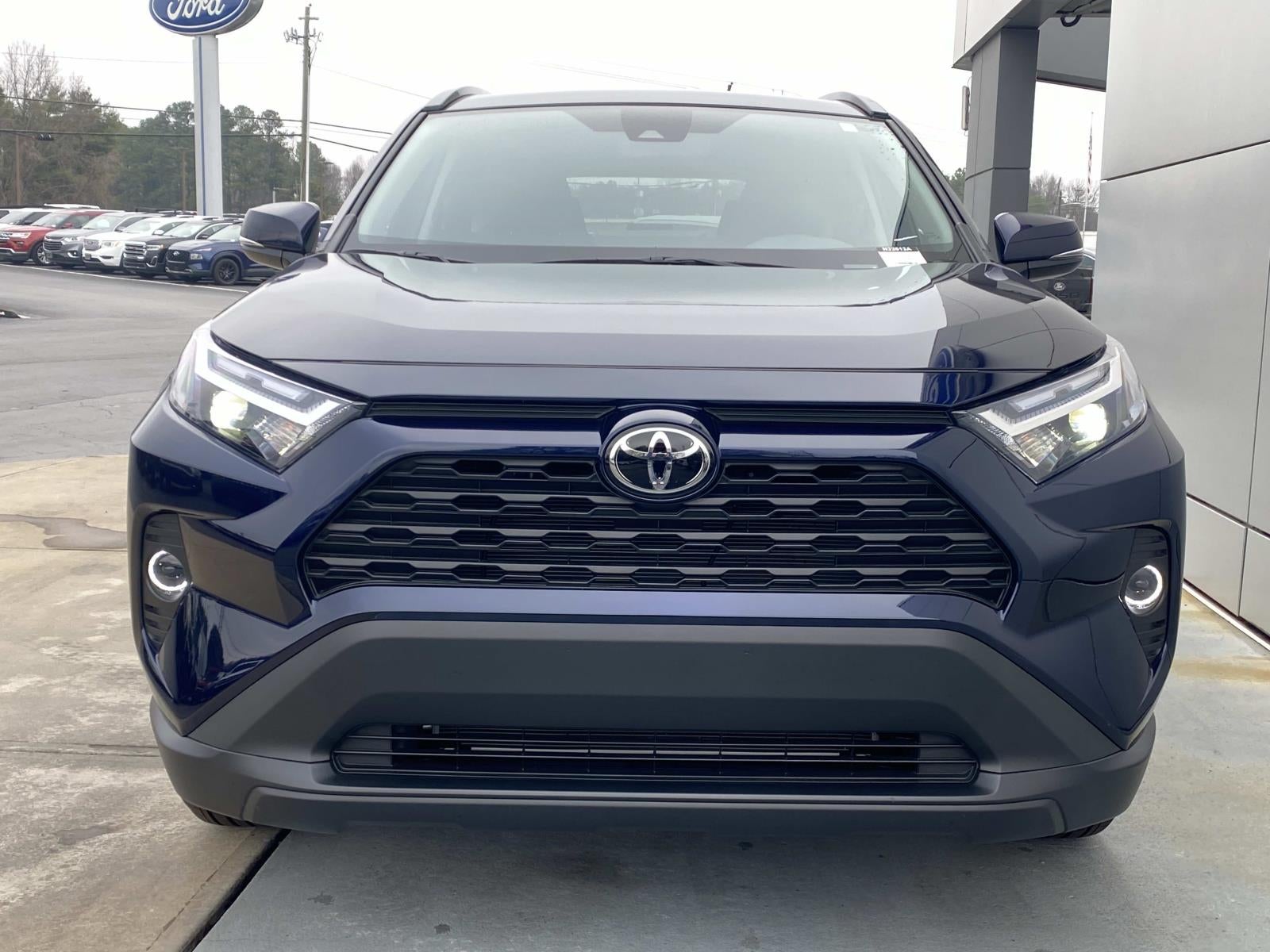 2025 Toyota RAV4 XLE FWD (Natl)