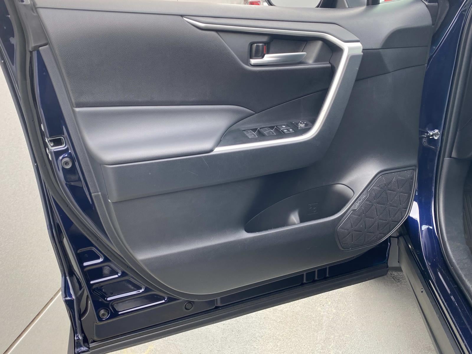 2025 Toyota RAV4 XLE FWD (Natl)