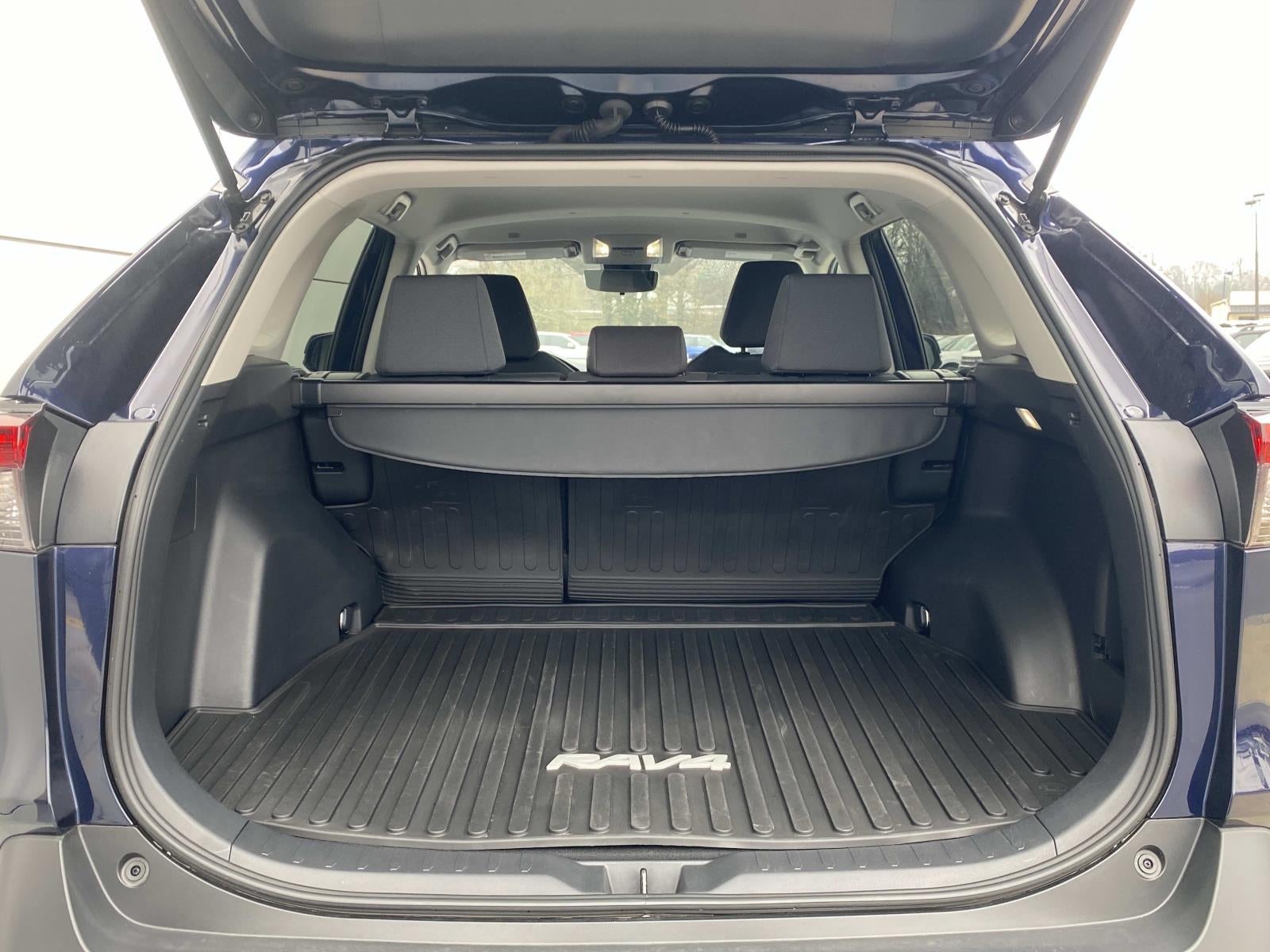 2025 Toyota RAV4 XLE FWD (Natl)