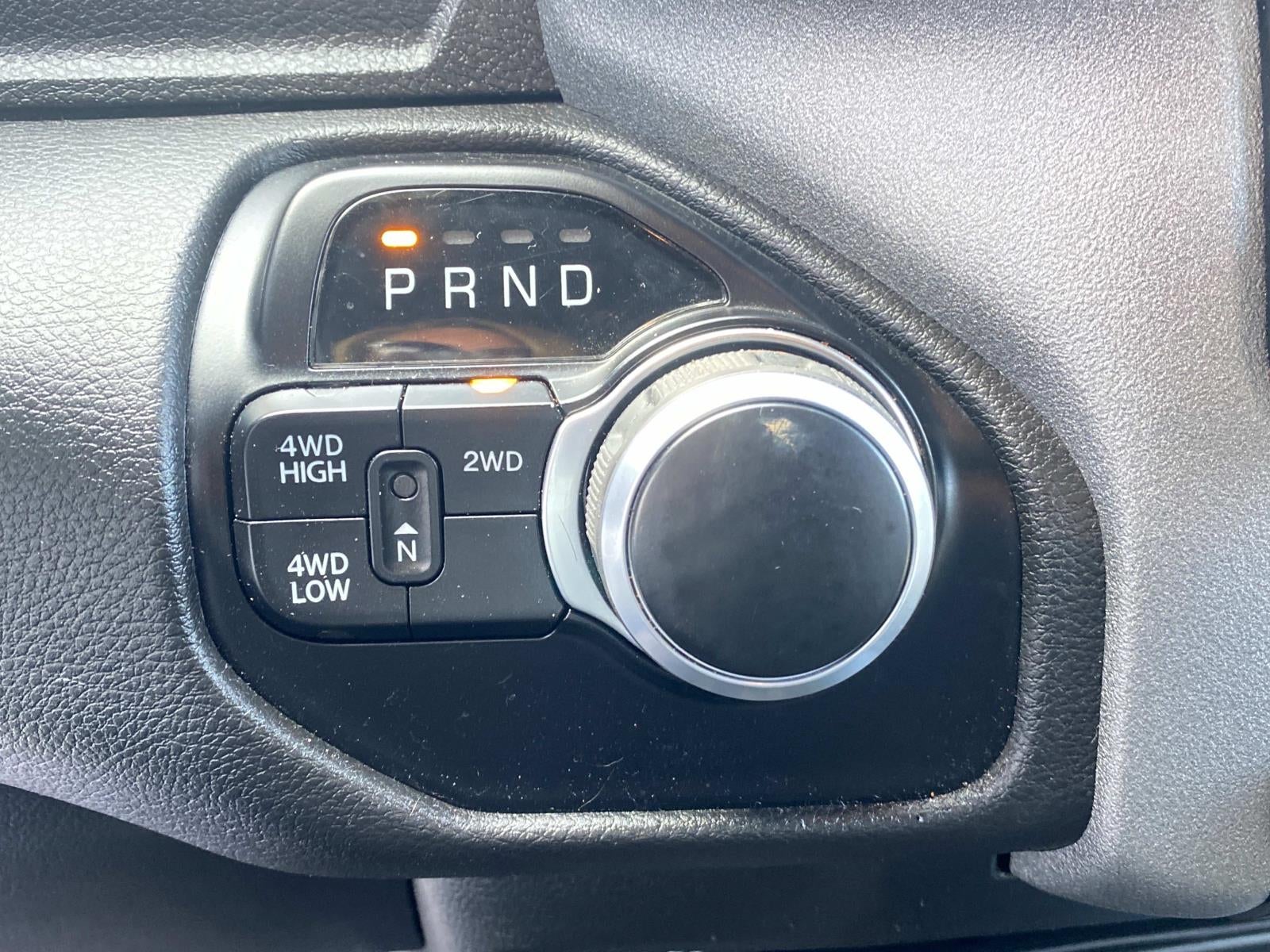 2024 RAM 2500 Tradesman 4x4 Crew Cab 6'4 Box