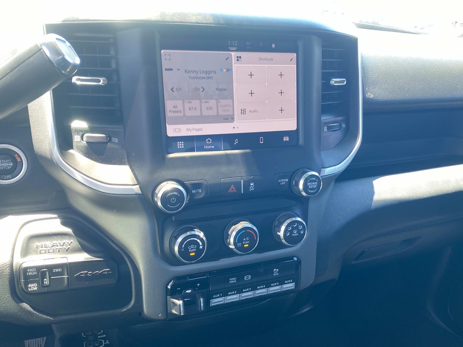 2022 RAM 2500 Big Horn 4x4 Crew Cab 6'4 Box