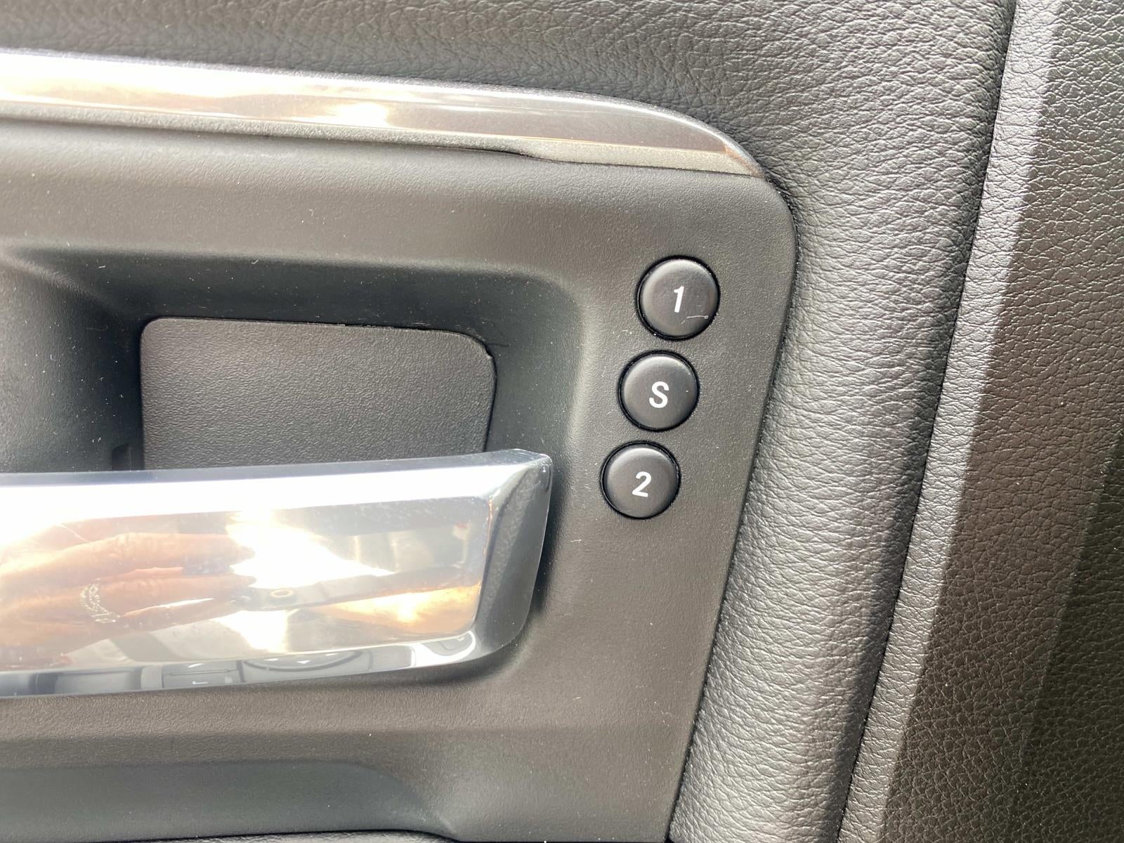 2020 RAM 2500 Laramie 4x4 Mega Cab 6'4 Box