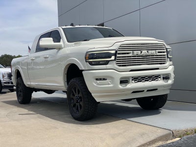 2020 RAM 2500 Laramie 4x4 Mega Cab 6'4 Box