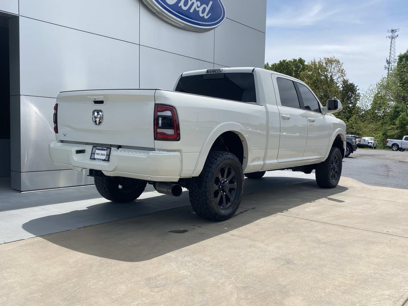 2020 RAM 2500 Laramie 4x4 Mega Cab 6'4 Box