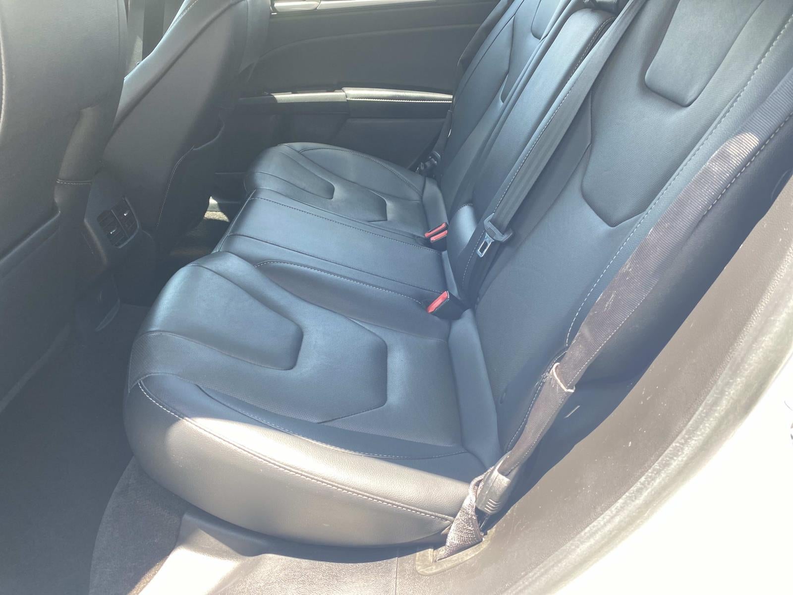 2019 Ford Fusion Hybrid Titanium FWD