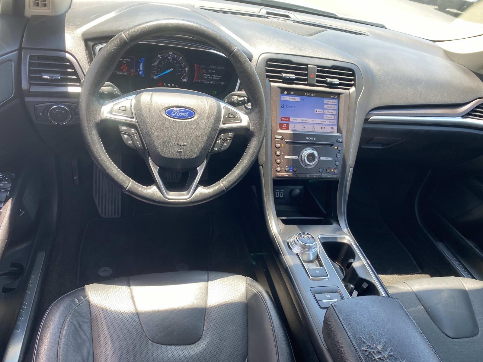2019 Ford Fusion Hybrid Titanium FWD