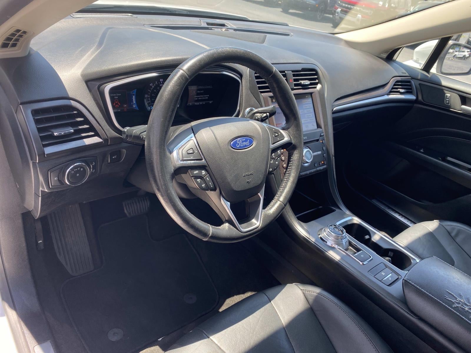 2019 Ford Fusion Hybrid Titanium FWD