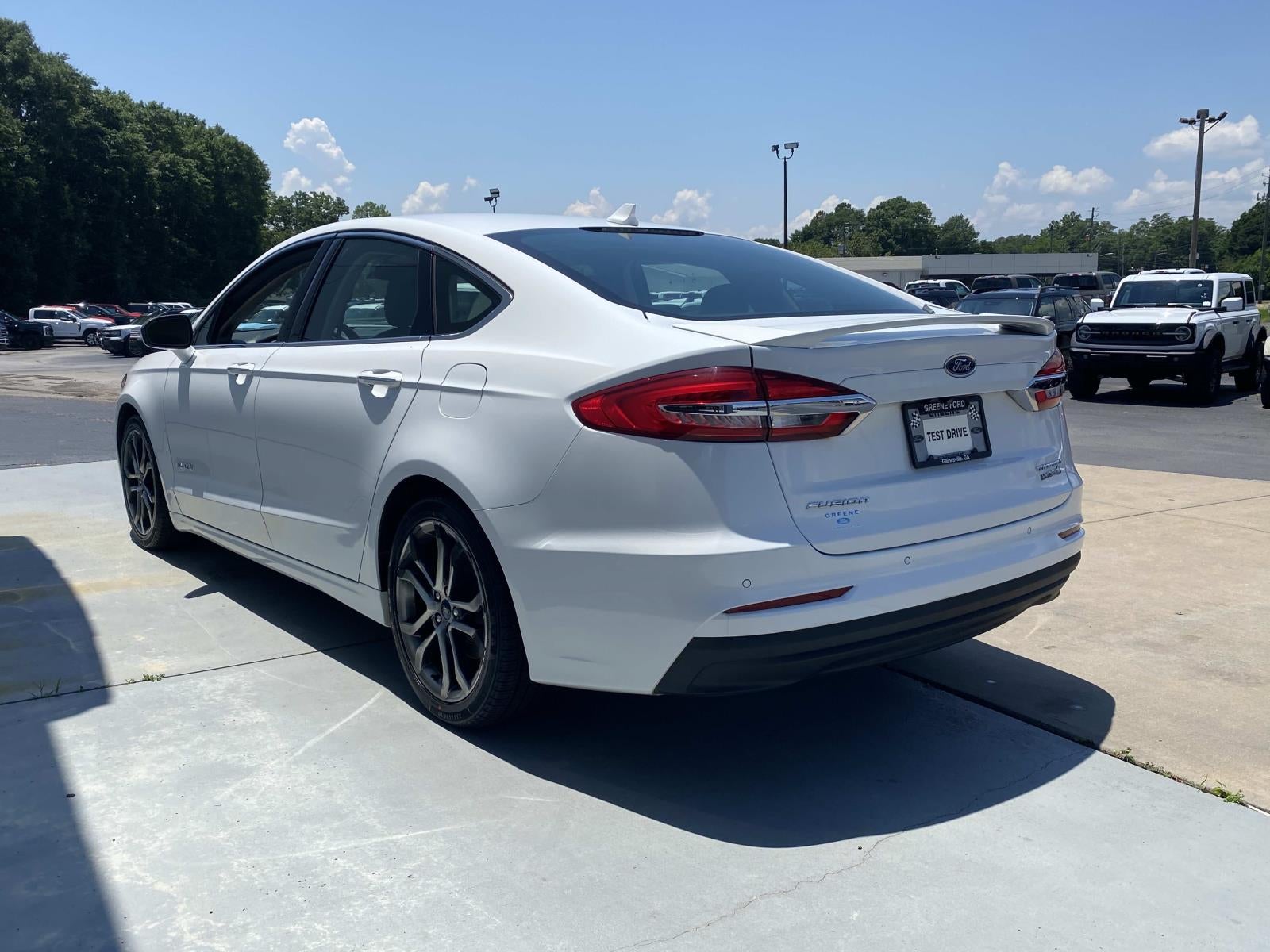 2019 Ford Fusion Hybrid Titanium FWD