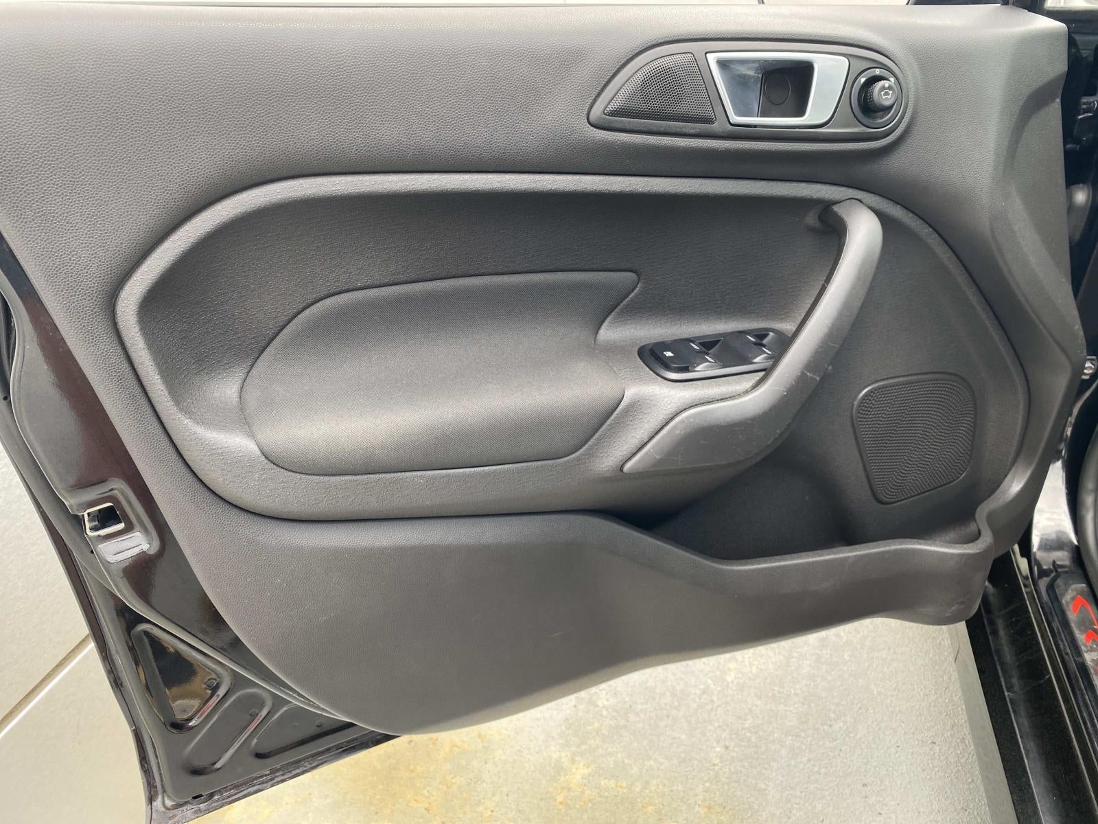 2015 Ford Fiesta 5dr HB ST