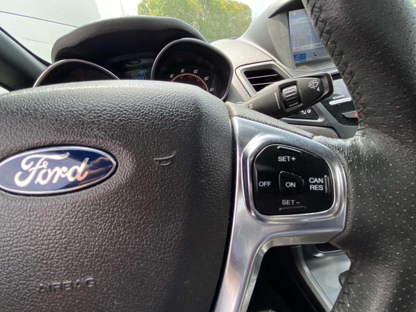 2015 Ford Fiesta 5dr HB ST