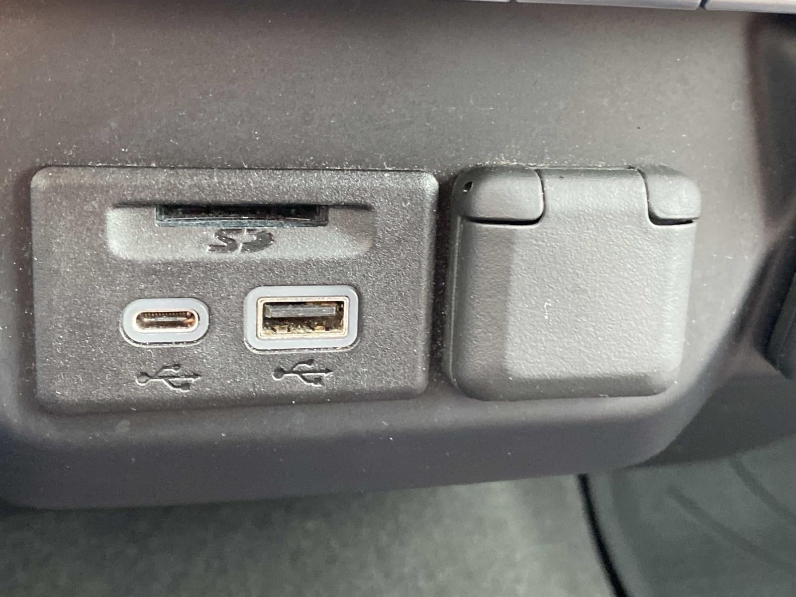 2020 Chevrolet Silverado 1500 2WD Crew Cab 147 LT