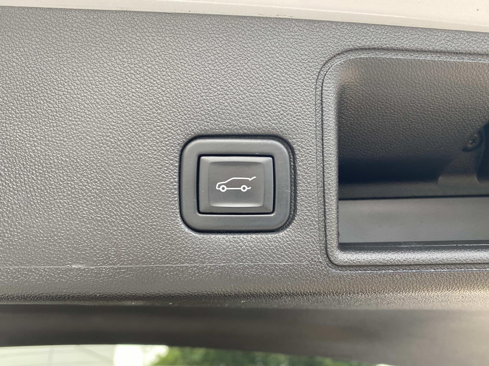 2023 GMC Terrain AWD 4dr SLT