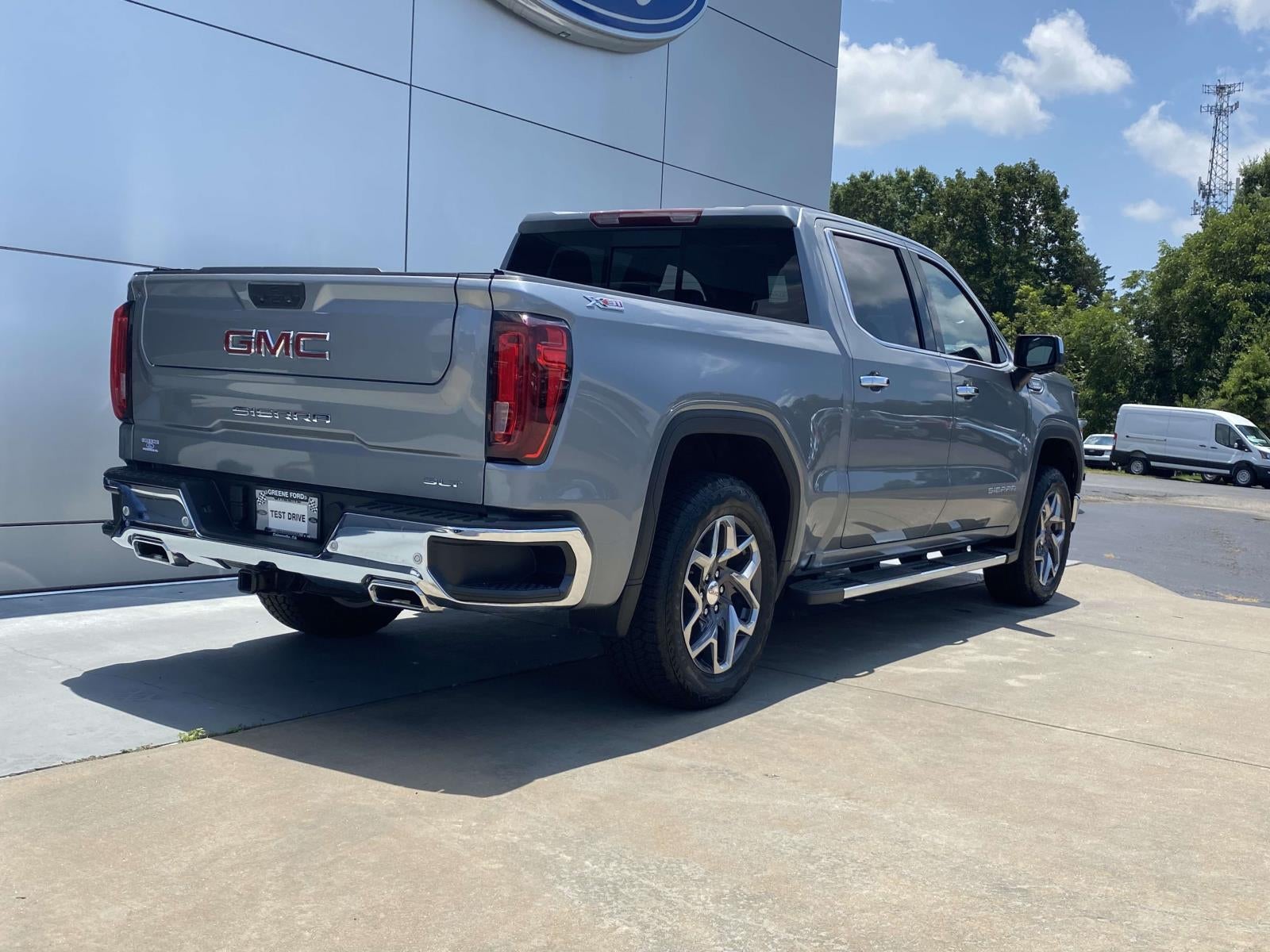 2024 GMC Sierra 1500 4WD Crew Cab 147 SLT