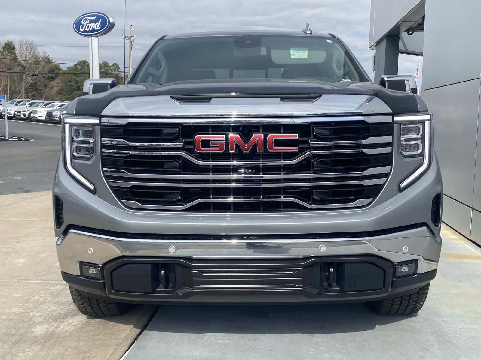 2026 GMC Sierra 1500 4WD Crew Cab 147 SLT