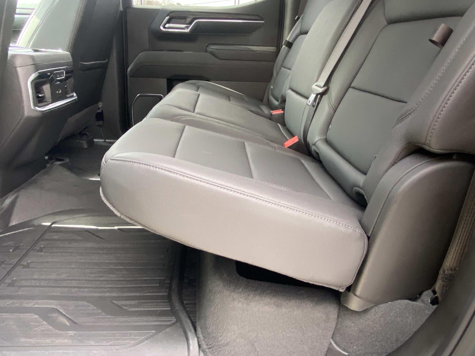 2026 GMC Sierra 1500 4WD Crew Cab 147 SLT