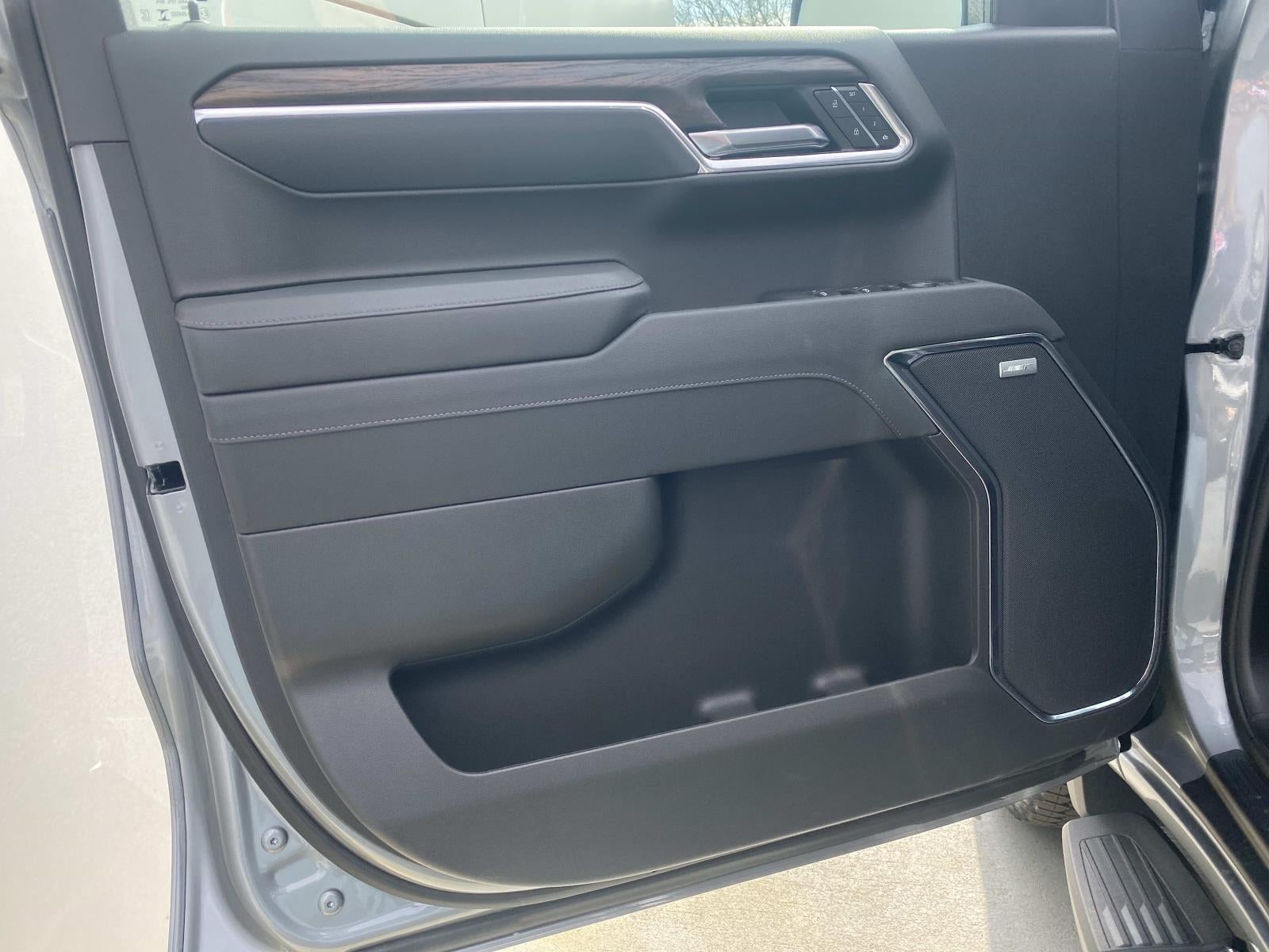 2026 GMC Sierra 1500 4WD Crew Cab 147 SLT