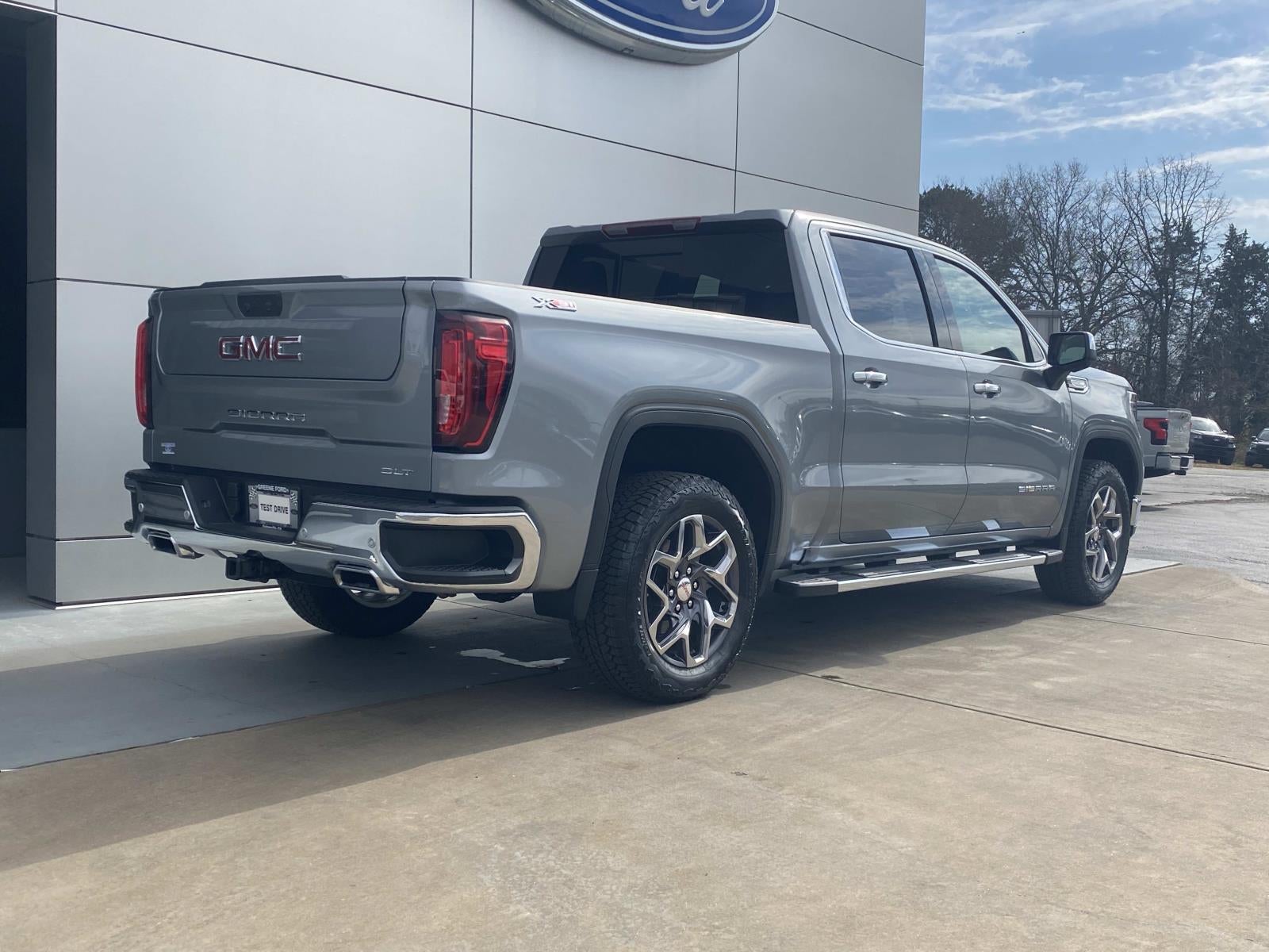 2026 GMC Sierra 1500 4WD Crew Cab 147 SLT