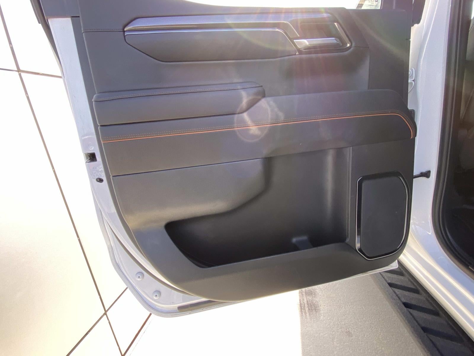 2023 GMC Sierra 1500 4WD Crew Cab 147 AT4