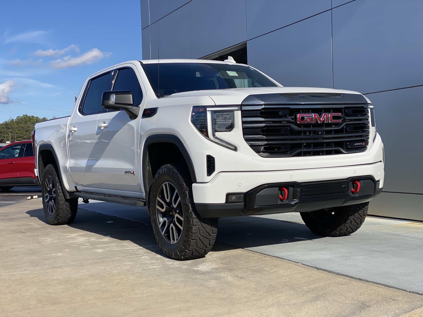 2023 GMC Sierra 1500 4WD Crew Cab 147 AT4