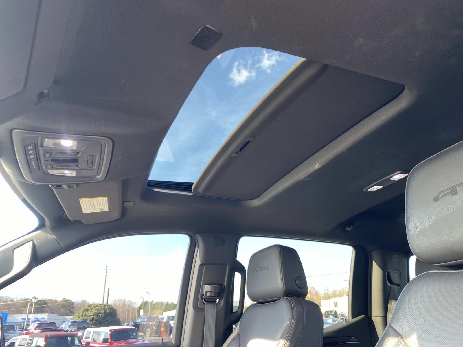 2023 GMC Sierra 1500 4WD Crew Cab 147 AT4