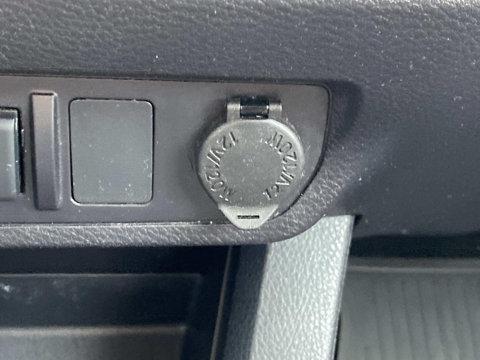 2023 Toyota Tacoma 2WD SR5 Double Cab 5' Bed V6 AT (Natl)