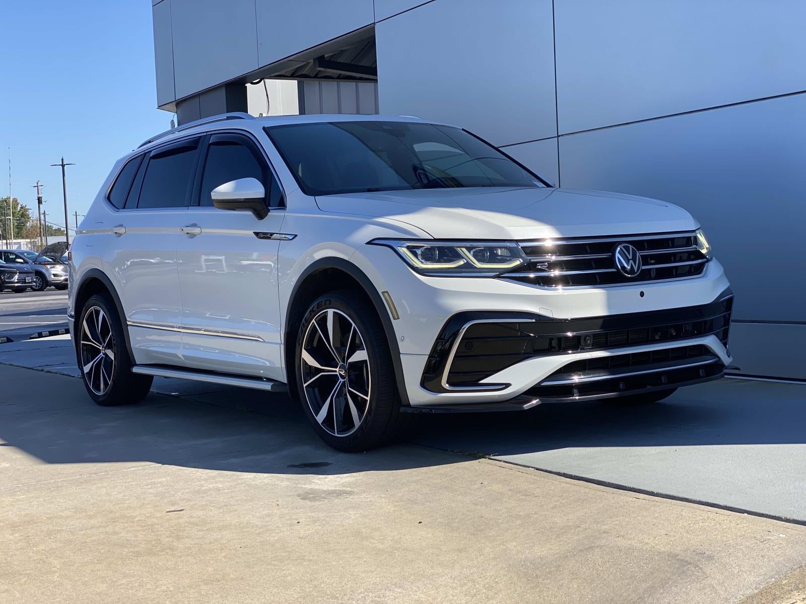 2022 Volkswagen Tiguan 2.0T SEL R-Line 4MOTION