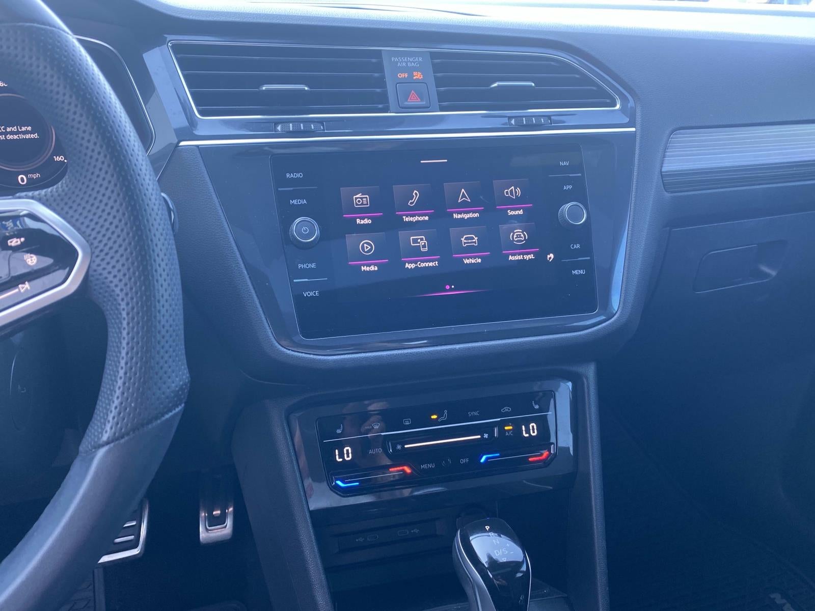2022 Volkswagen Tiguan 2.0T SEL R-Line 4MOTION