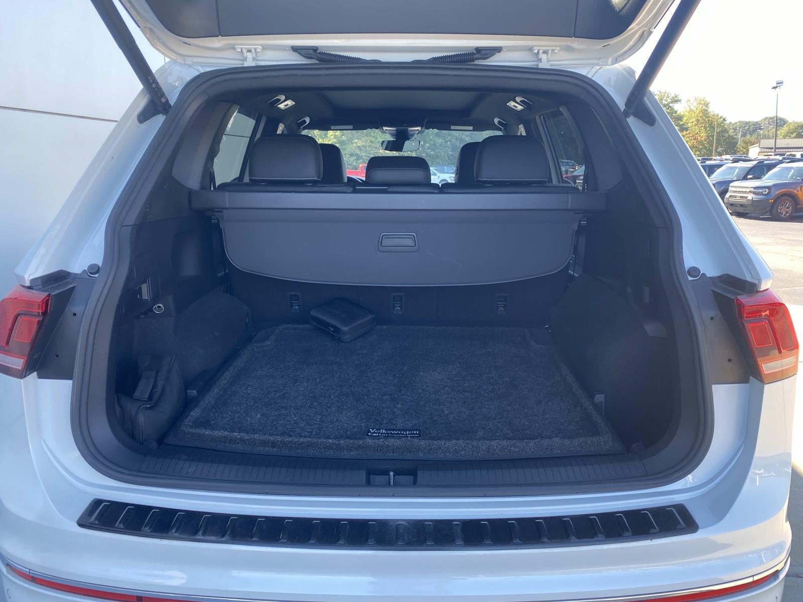 2022 Volkswagen Tiguan 2.0T SEL R-Line 4MOTION