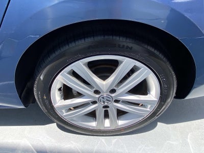 2017 Volkswagen Jetta 1.8T SEL Auto