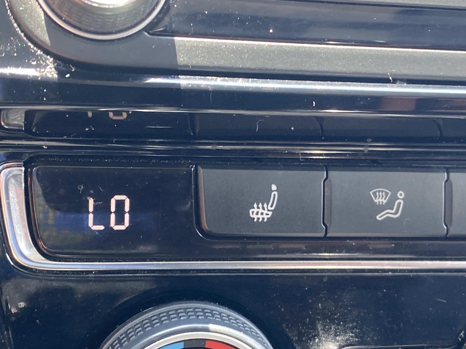 2017 Volkswagen Jetta 1.8T SEL Auto
