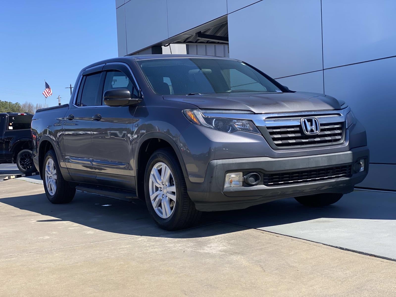 2017 Honda Ridgeline RT 4x2 Crew Cab 5.3' Bed