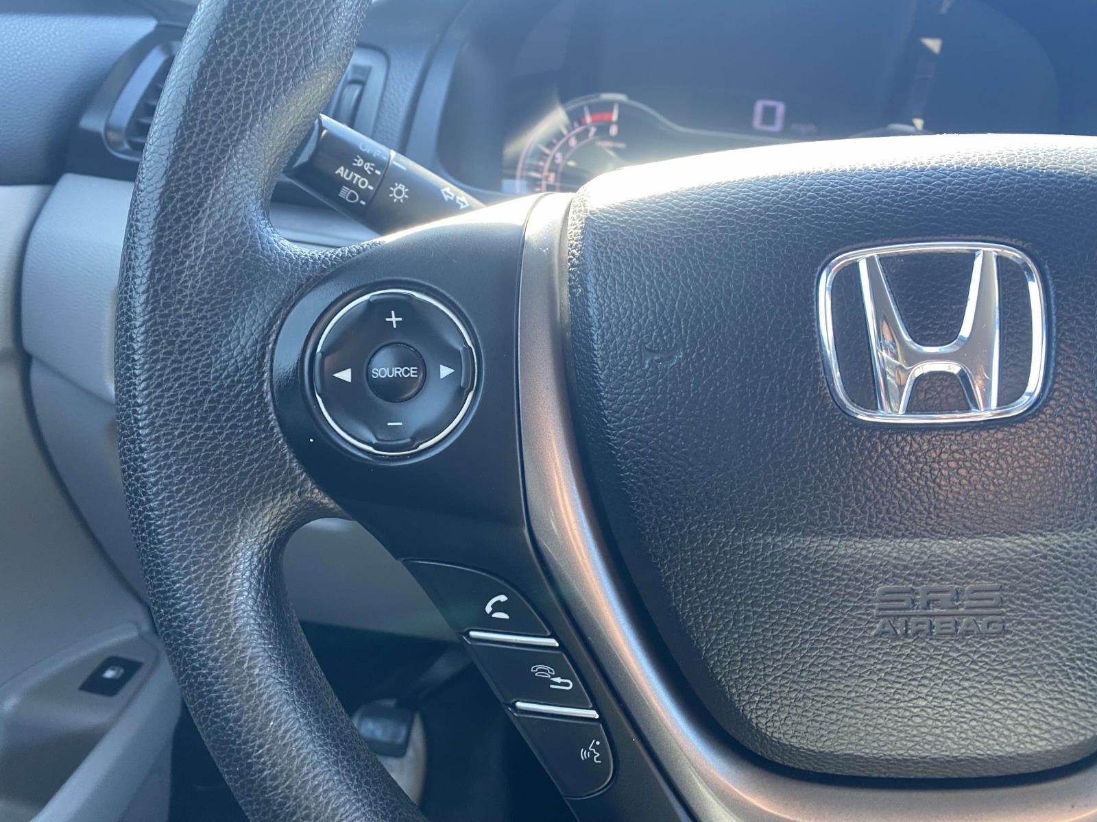 2017 Honda Ridgeline RT 4x2 Crew Cab 5.3' Bed