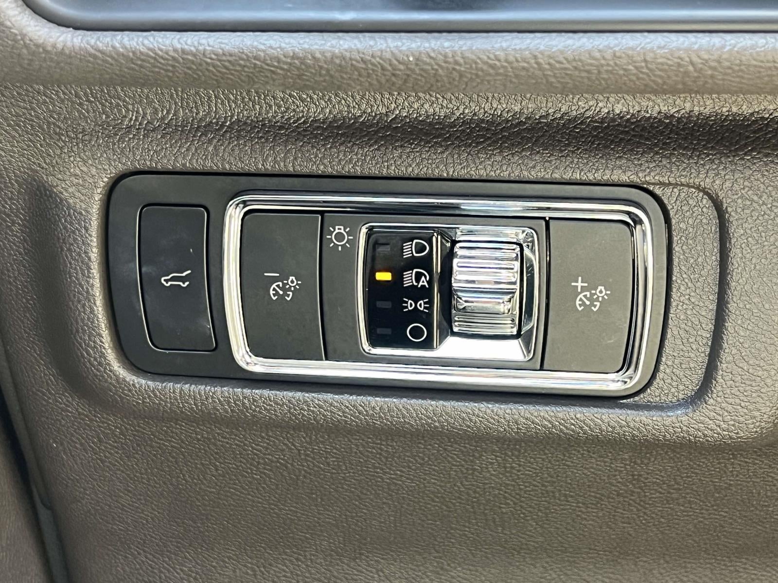 2022 Lincoln Corsair Standard FWD