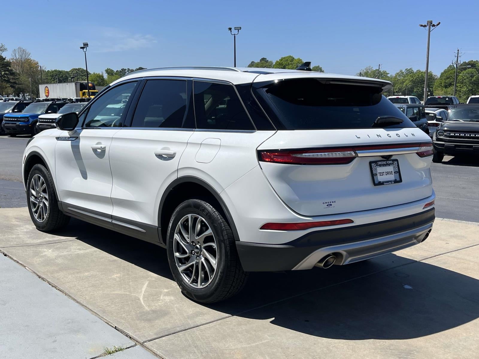 2022 Lincoln Corsair Standard FWD