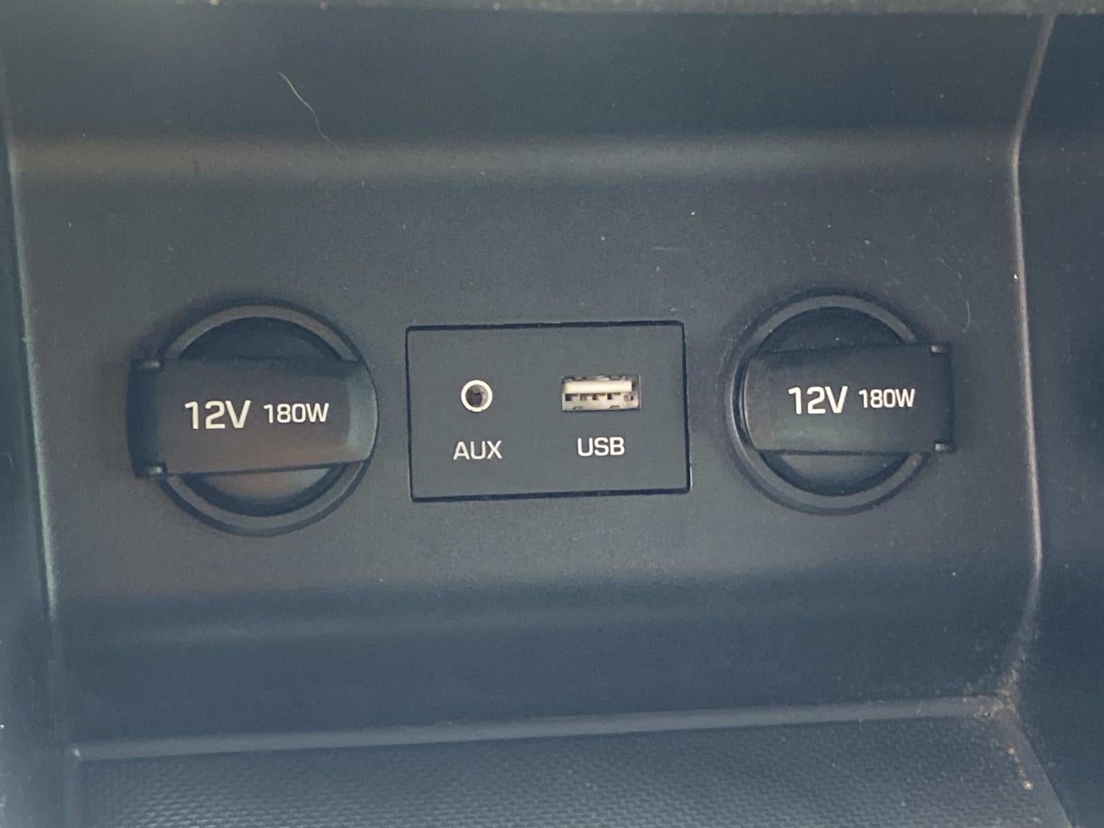 2020 Hyundai Elantra SE IVT
