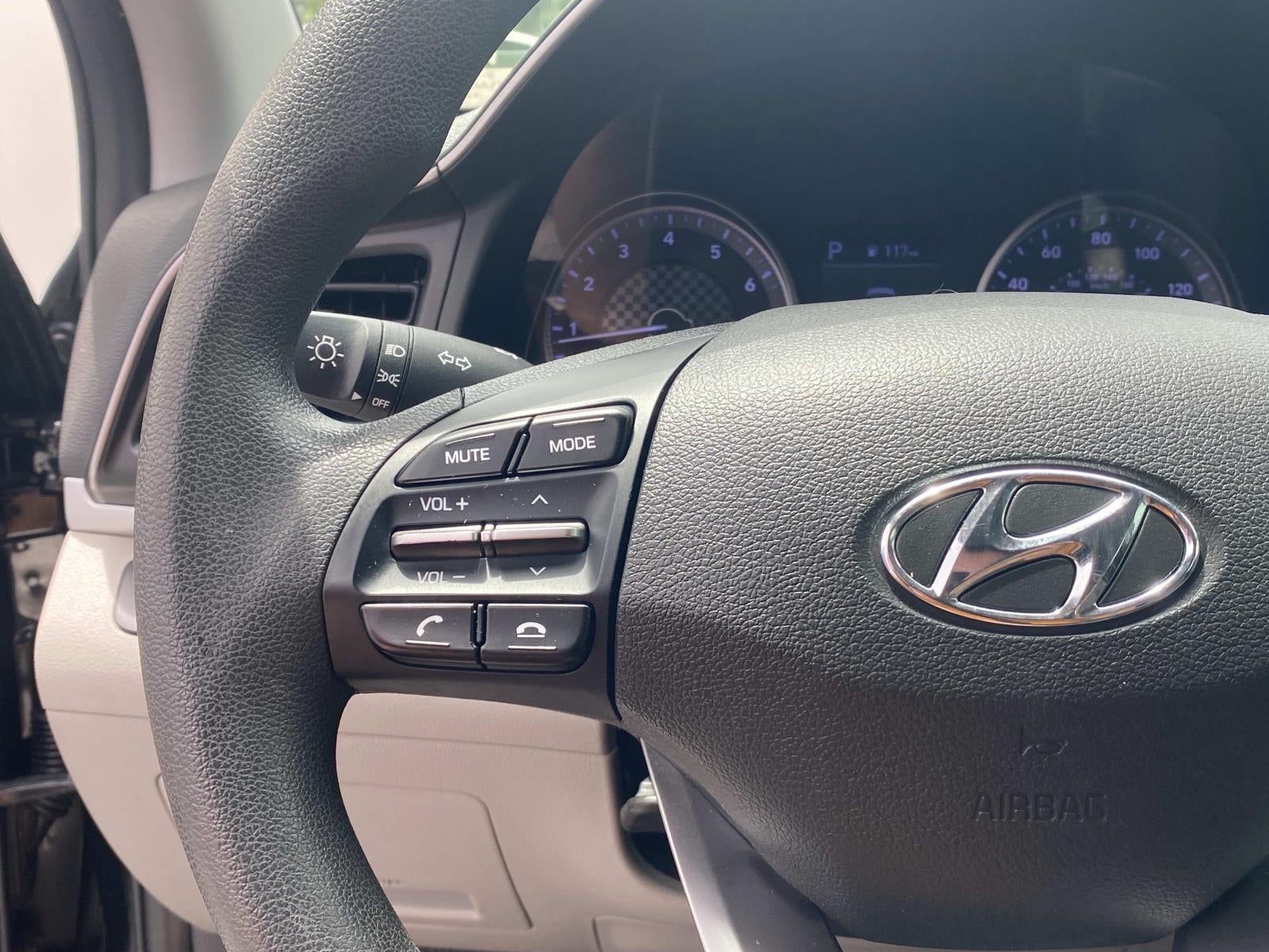 2020 Hyundai Elantra SE IVT