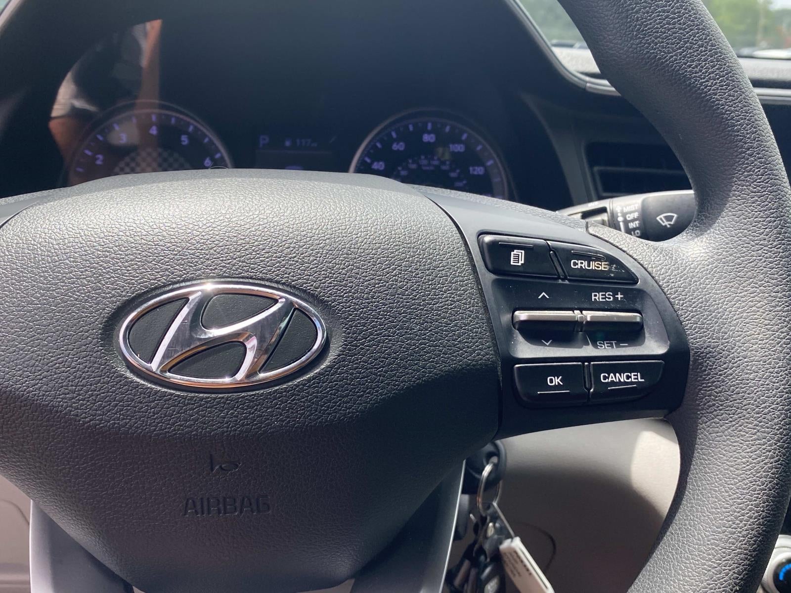 2020 Hyundai Elantra SE IVT